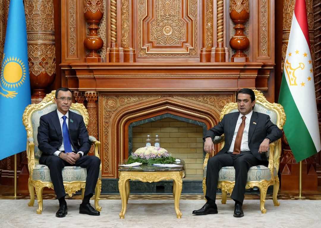 Мулоқоти Раиси Маҷлиси миллии Маҷлиси Олии Ҷумҳурии Тоҷикистон, Раиси шаҳри Душанбе муҳтарам Рустами Эмомалӣ бо Раиси Сенати Парламенти Ҷумҳурии Қазоқистон муҳтарам Маулен Ашимбаев