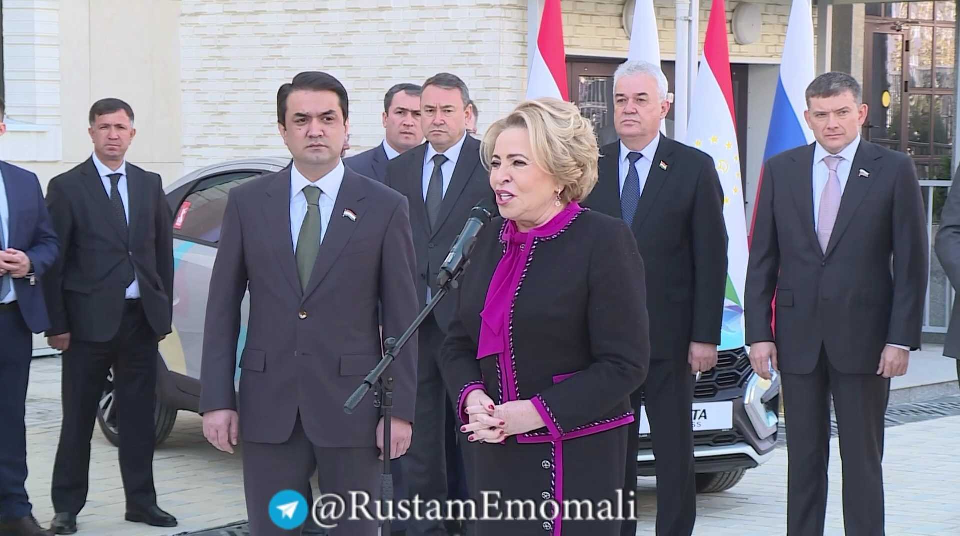 Боздид аз «Мактаби таҳсилоти миёнаи умумии ба номи Ю.А. Гагарини шаҳри Душанбе»