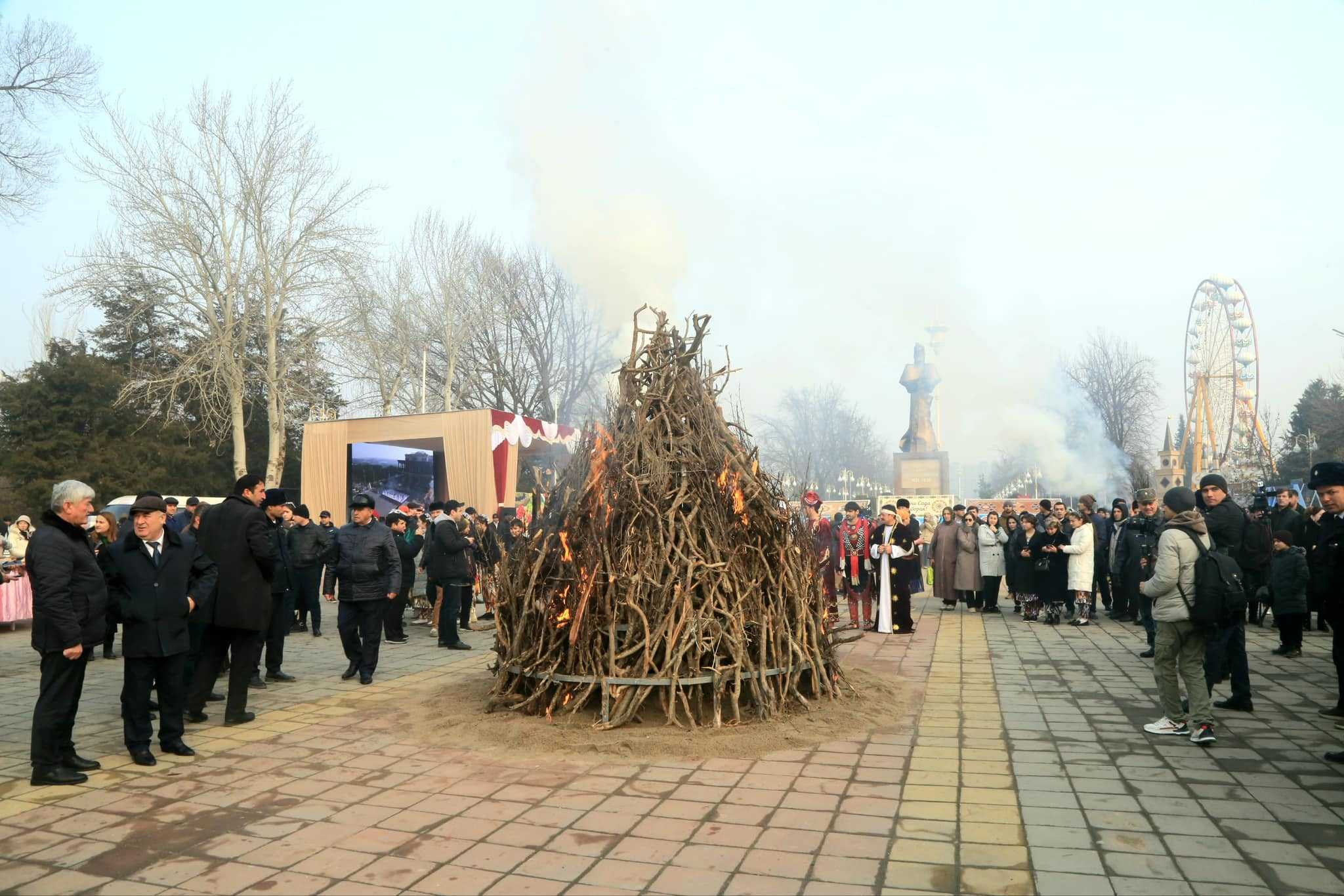 Дар Боғи фарҳангию фароғатии ба номи А.Фирдавсӣ ҷашни Сада ва намоиши тухмии зироати кишоварзӣ баргузор гардид