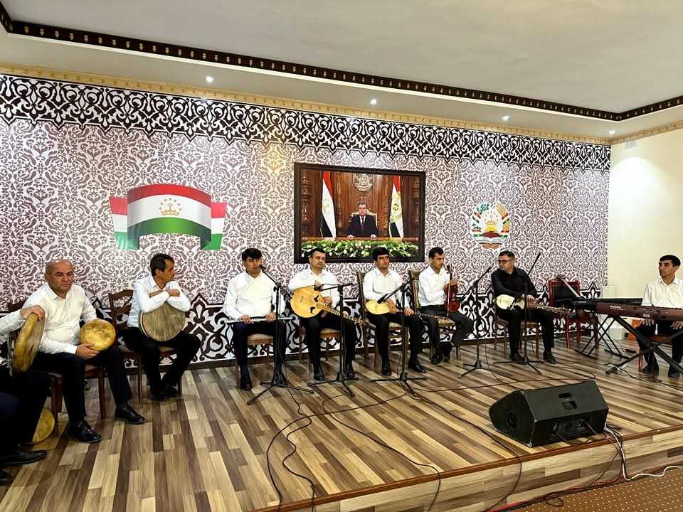 Баргузории чорабинии илмӣ-фарҳангӣ ба ифтихори 700-солагии Ҳофизи Шерозӣ