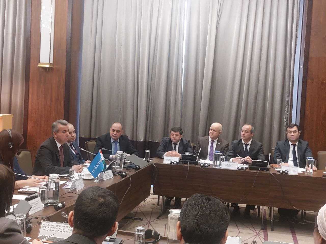 Мизи мудаввари Ваколатдор оид ба ҳуқуқи инсон вобаста ба ҷамъбасти фаъолияти мониторингӣ дар муассисаҳои кӯдакона