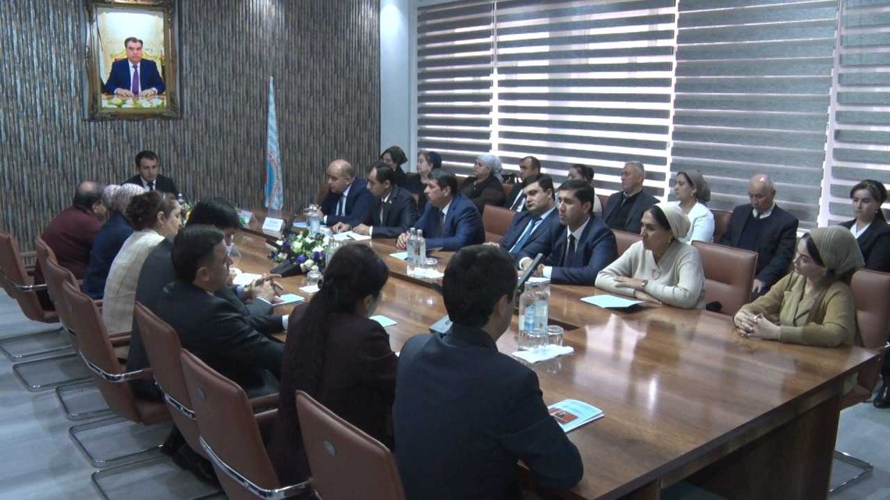 Баргузории ҳамоиши илмӣ-сиёсӣ дар Коллеҷи муҳандисию омӯзгории шаҳри Душанбе