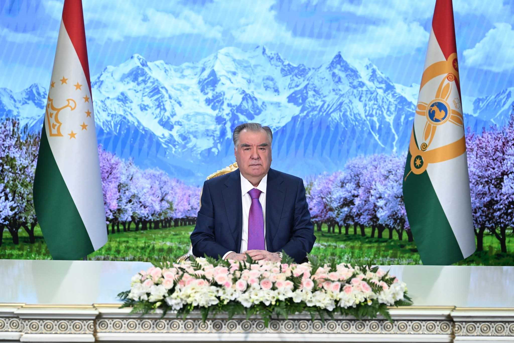 Паёми шодбошӣ ба муносибати Рӯзи модар