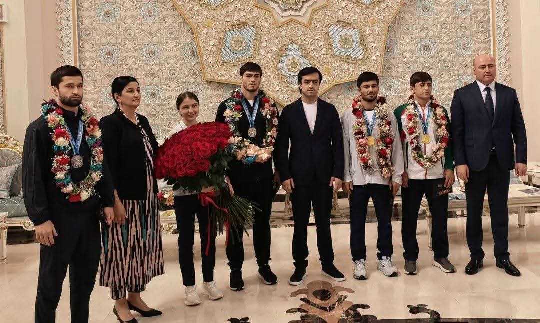 ИСТИҚБОЛИ ПАҲЛАВОНОНИ ТОҶИК