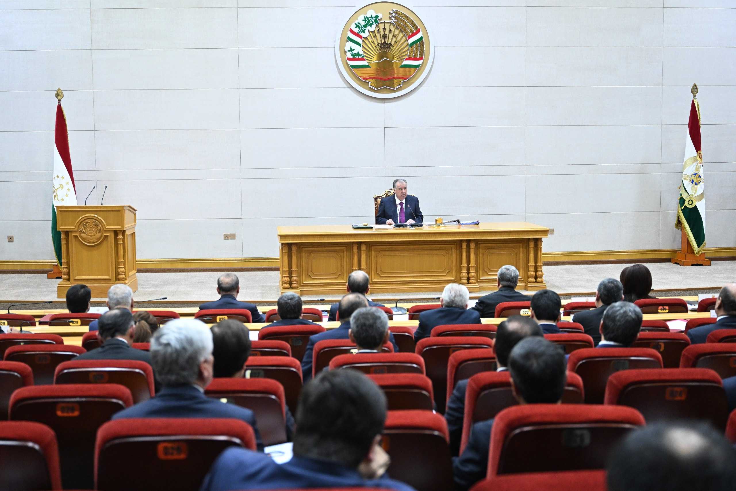 Маҷлиси Ҳукумати Ҷумҳурии Тоҷикистон баргузор шуд