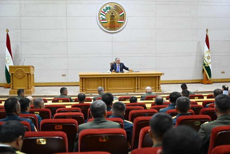 Сарвари давлат Эмомалӣ Раҳмон дар якчанд вазорату идораҳо тағйироти кадрӣ амалӣ намуданд