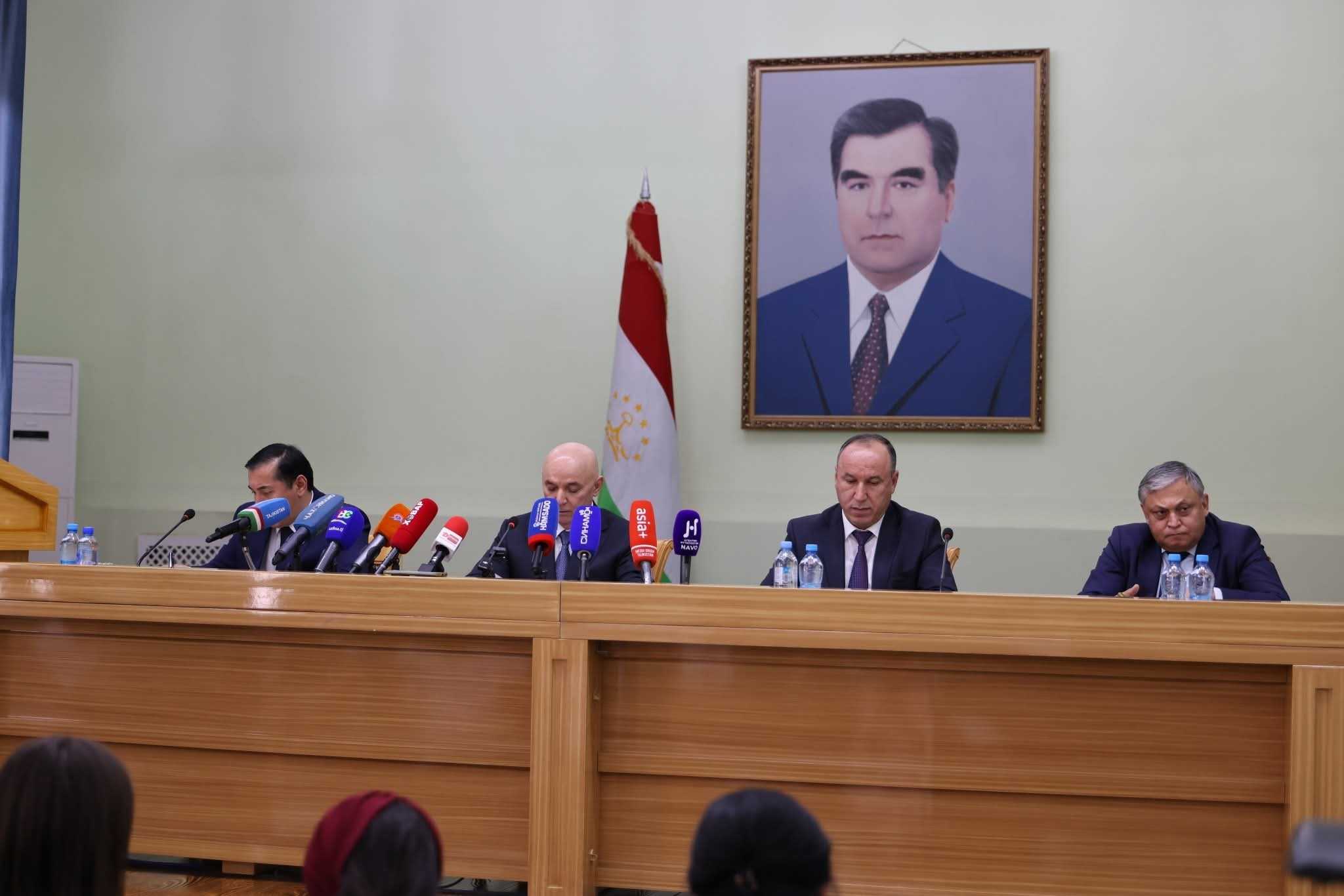 ИҶРОИ НАҚШАИ ВОРИДОТИ АНДОЗҲО ВА ПАРДОХТҲОИ ҲАТМӢ ДАР ШАҲРИ ДУШАНБЕ 126,7 ФОИЗ ТАЪМИН ШУДААСТ