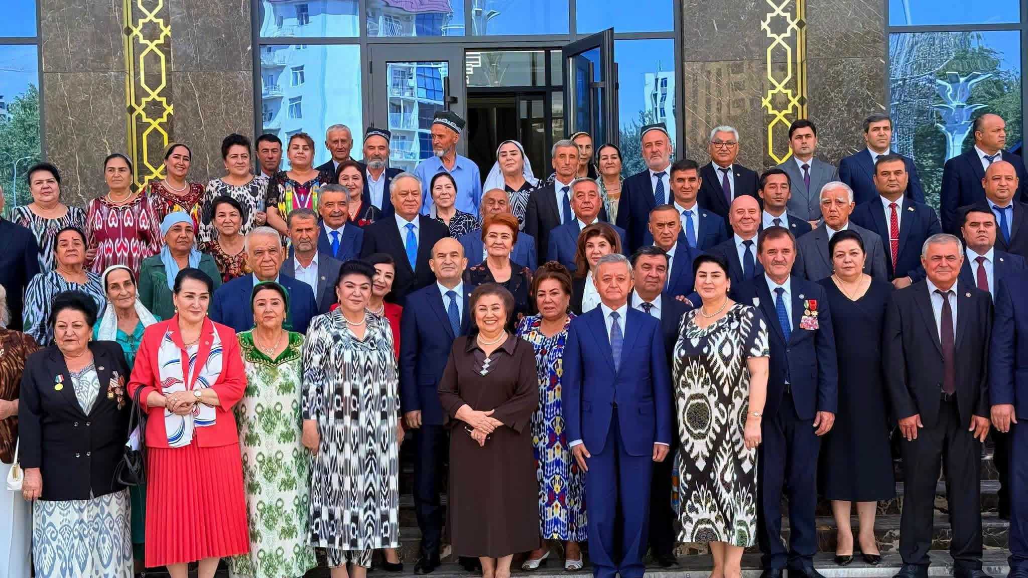 ҲАМОИШИ ҶУМҲУРИЯВӢ ТАҲТИ УНВОНИ «ИСТИҚЛОЛ: ТАҶРИБАИ СОБИҚАДОРОН, НЕРӮИ ҶАВОНОН, ФАРДОИ ДУРАХШОНИ ВАТАН»
