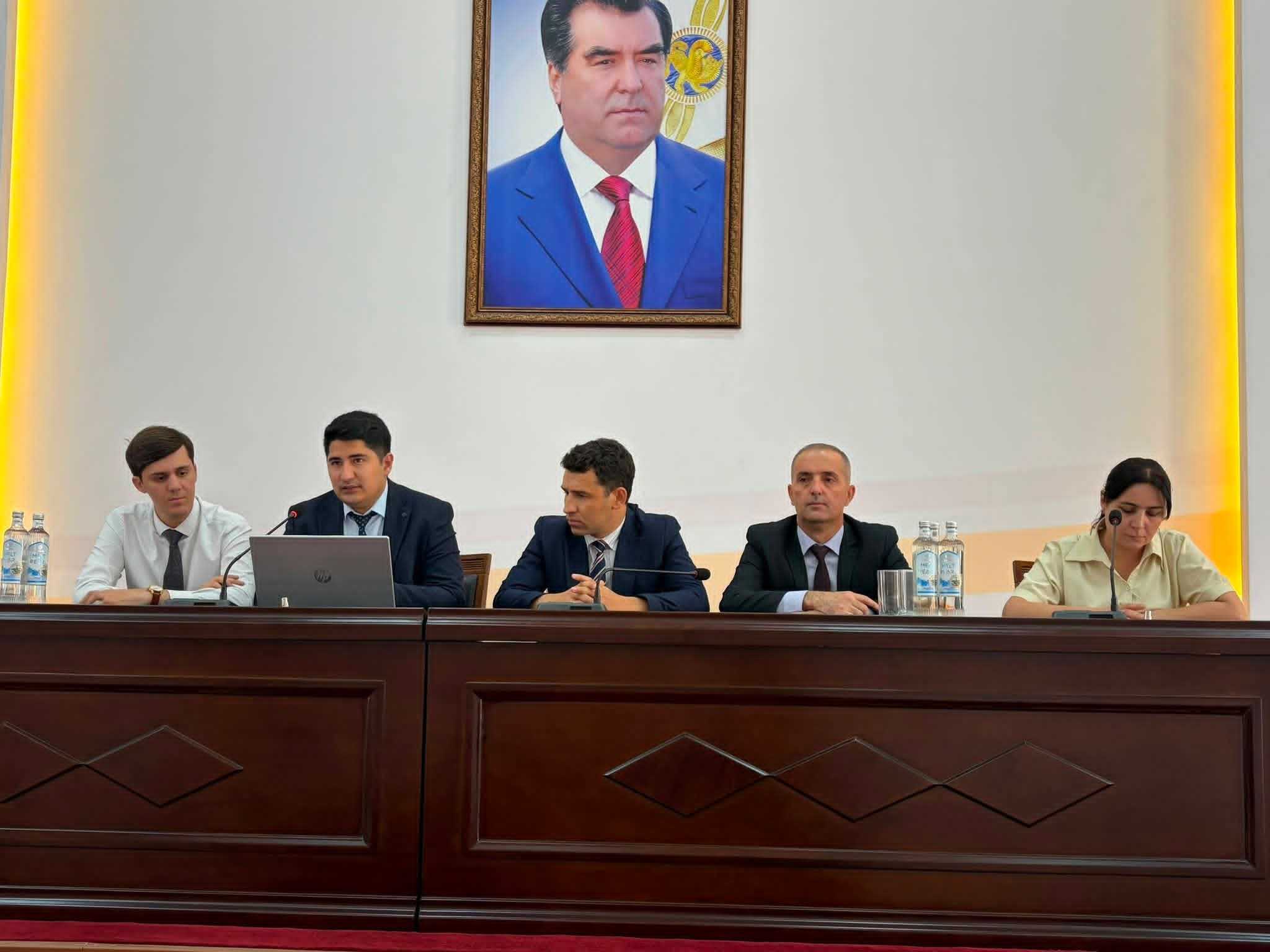 БАРГУЗОРИИ СЕМИНАРИ ОМӮЗИШӢ ОИД БА ХИЗМАТРАСОНИҲОИ РАҚАМӢ